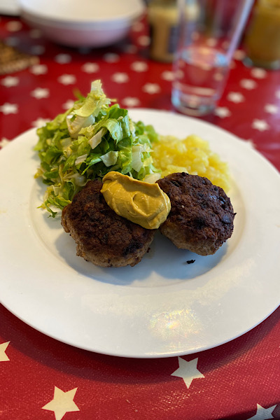 Was koche ich heute? Kartoffel-Speck-Strudel mit Rahmwirsing & Feldsalat 6 IMG 2026 01 23 124829